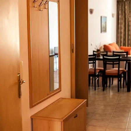 Sunny Aparthotel